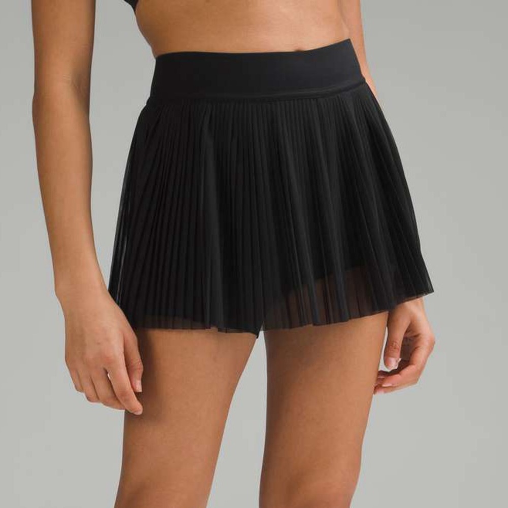 Lululemon Black mesh pleat mini skirt